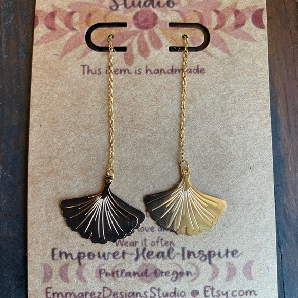 ✨NWT Ginkgo Leaf Gold Minimal Bohemian Thread Earrings✨Handmade✨ - Picture 2 of 5